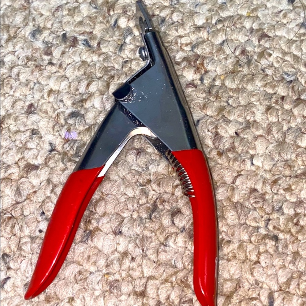 Acrylics clipper